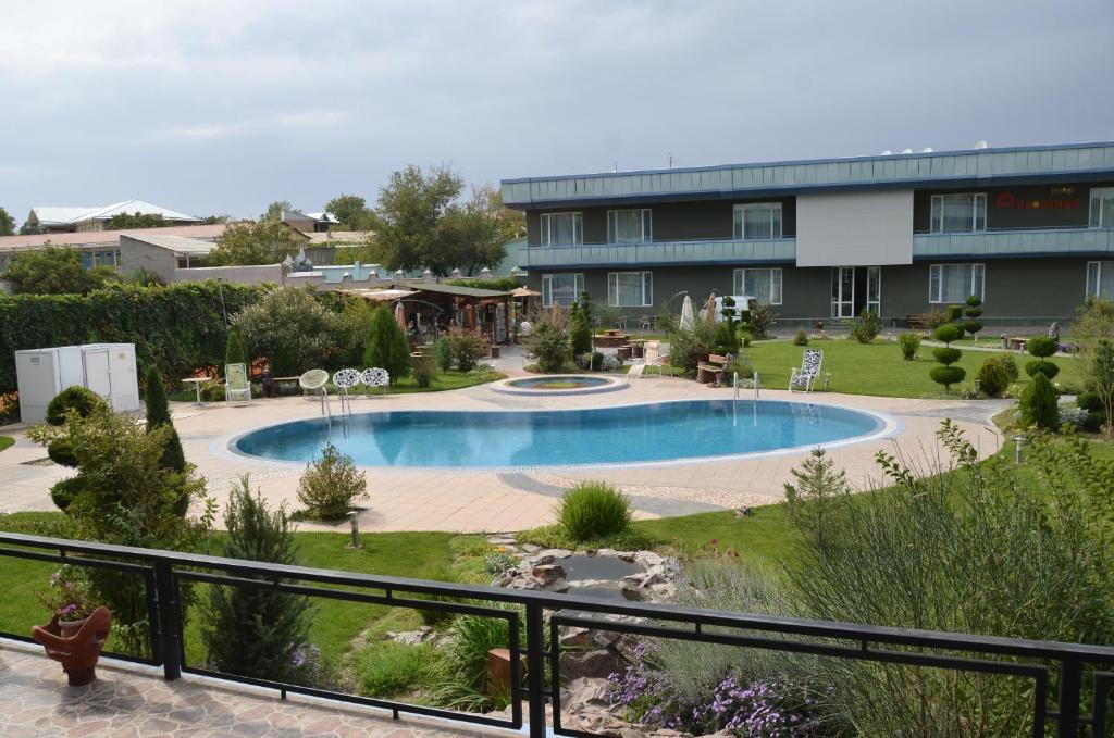 Advantage Hotel Samarcanda Exterior foto