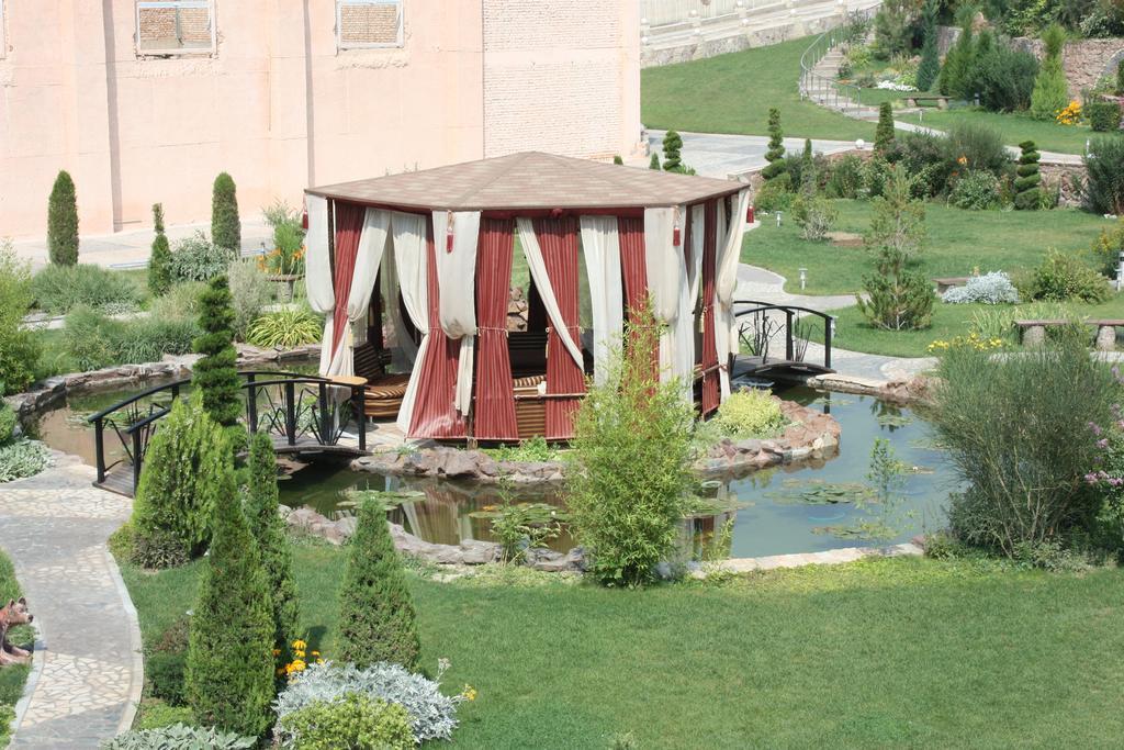 Advantage Hotel Samarcanda Exterior foto